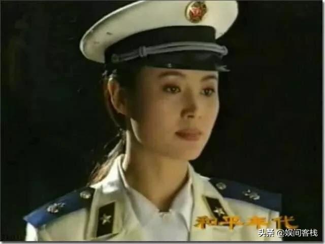 演员于小慧:曾被丈夫家暴的著名女星于小慧，带儿子净身出户后，现状怎么样？