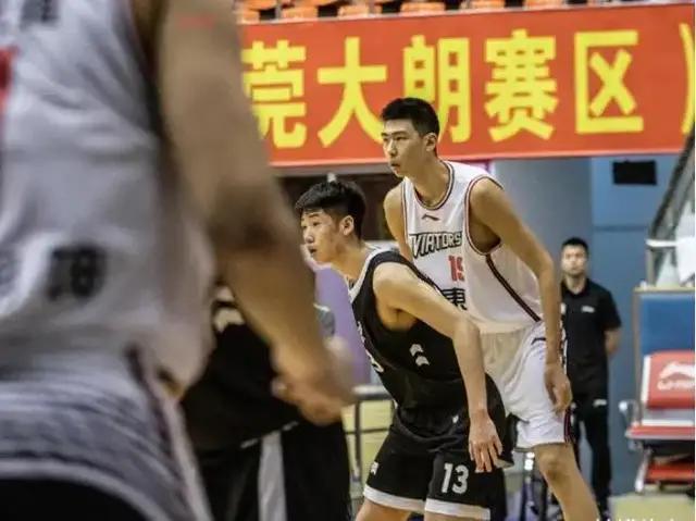 刘硕关昕:下个赛季张明池徐昕上调一队，汤普森是不是就得离开广东队