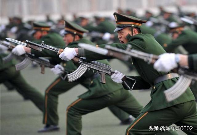 年轻军官未来到底该怎么走？