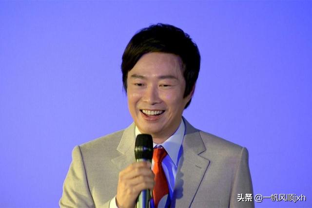 嘿嘿嘿费玉清:对于费玉清封麦一事，你怎么看？