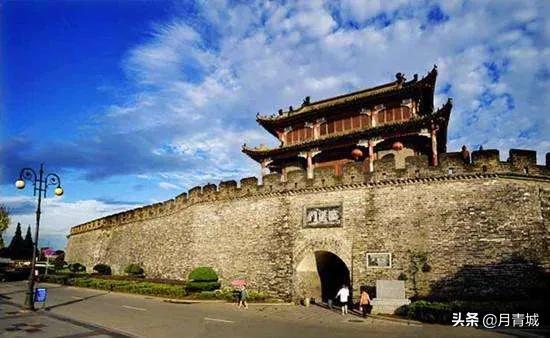 武穆遗书:郭靖为什么不能用武穆遗书训练好襄阳守军？