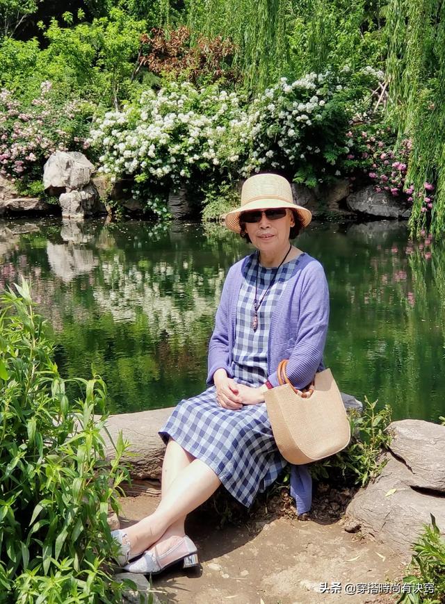 70老太40容貌(70多岁的女人是如何打扮的？