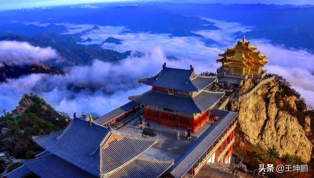 洛阳栾川<a href=https://maguai.com/list/52-0-0.html target=_blank class=infotextkey>旅游</a>景点:五一<a href=https://maguai.com/list/52-0-0.html target=_blank class=infotextkey>旅游</a>去河南栾川，谁知道最值得看的山水景区是哪里？