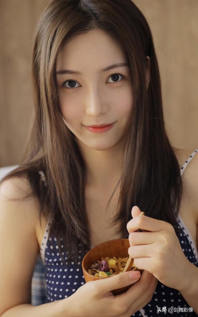 中国婚纱摄影论坛,婚纱摄影一般用什么镜头？