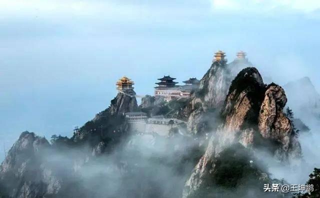 洛阳栾川<a href=https://maguai.com/list/52-0-0.html target=_blank class=infotextkey>旅游</a>景点:五一<a href=https://maguai.com/list/52-0-0.html target=_blank class=infotextkey>旅游</a>去河南栾川，谁知道最值得看的山水景区是哪里？
