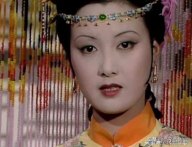 红楼梦中人物分析:该如何评价《红楼梦》里面王熙凤这个人物？