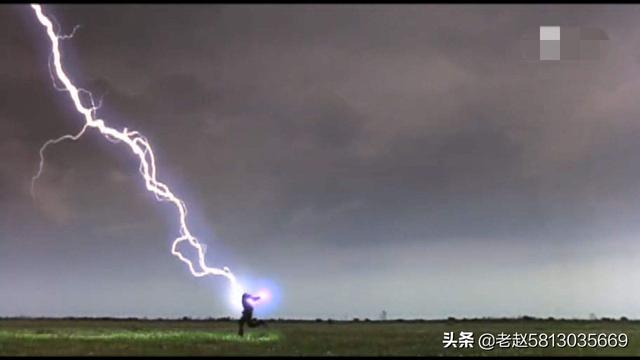 雷击:普通农民在田里干活，被雷劈死了，能获得一些补偿吗？