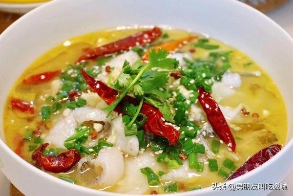 小鱼吃吃吃:水煮鱼怎么做，鱼才不会糊？