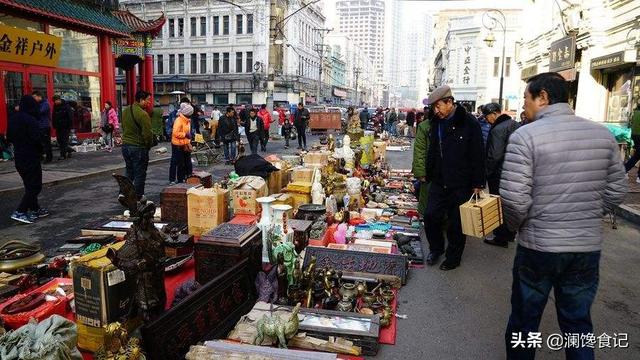 摆地摊:大家说说摆地摊，一天能赚多少钱？