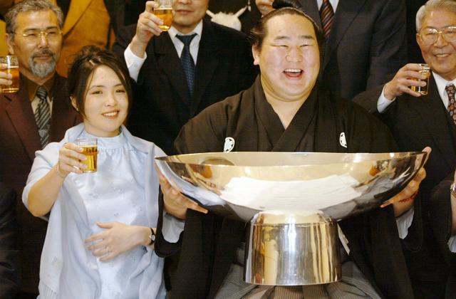 曼尼亚伯勒:日本女明星为什么更喜欢相扑运动员？
