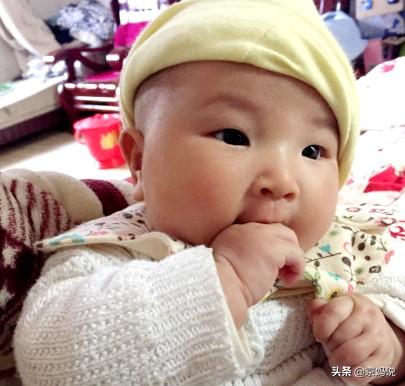 四个多月的宝宝可以吃什么？
