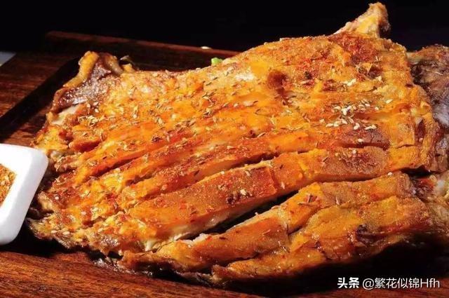 美景与<a href=https://maguai.com/list/82-0-0.html target=_blank class=infotextkey>美食</a><a href=https://maguai.com/list/256-0-0.html target=_blank class=infotextkey>朋友圈</a>句子:说说你的家乡都有什么美景和<a href=https://maguai.com/list/82-0-0.html target=_blank class=infotextkey>美食</a>？