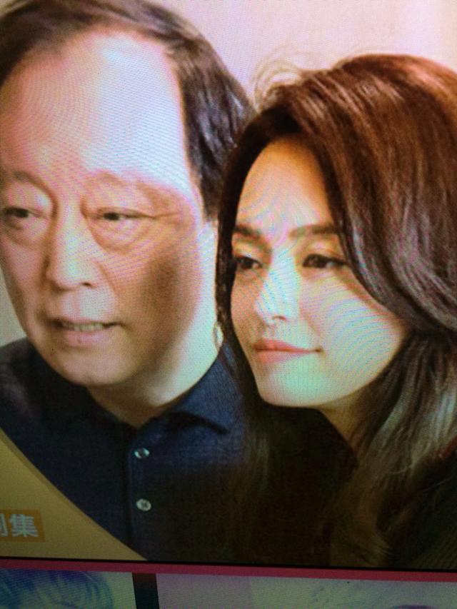 周峻纬妻长什么样:老妻少夫是一种什么样的感觉？