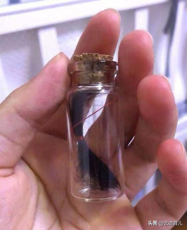 胎毛笔:为什么有人说宝宝的胎毛要保留起来？有什么作用？