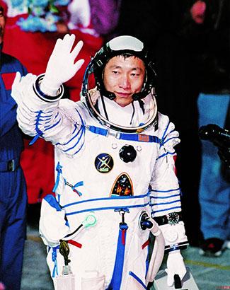 杨利伟太空惊人发现:为什么杨利伟上了一次太空就不去了？
