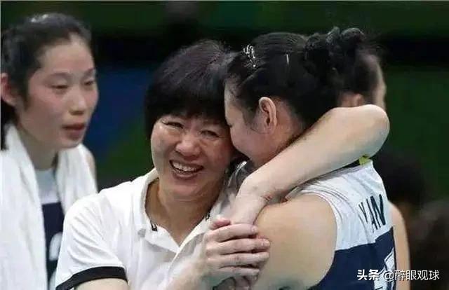 许亦妮:田蕊妮为杜汶泽息影一年，回归后二线小花火速上位，还能当一姐吗