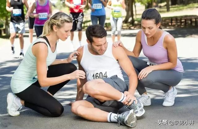 胸贴洗了会不会不粘了，马拉松选手为何无论男女都必须戴胸贴？
