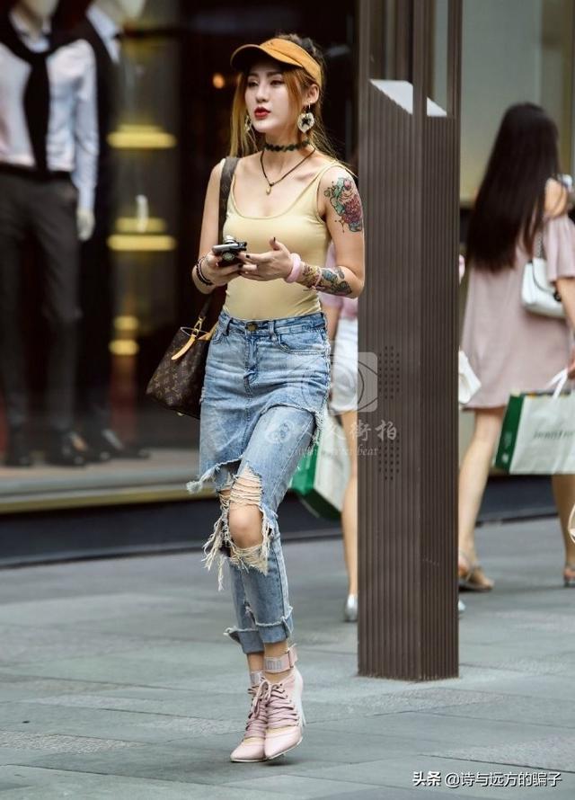 李丽莎图片我爱八卦网:女生夏天的搭配有哪些能让人眼前一亮？