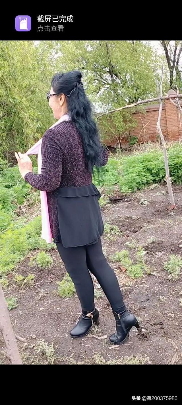 女人60岁以上还打扮自己,你怎么看？