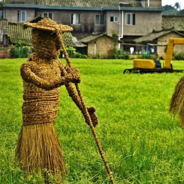 人像画的灵异事件:农村地里的稻草人，为什么不可以画五官？
