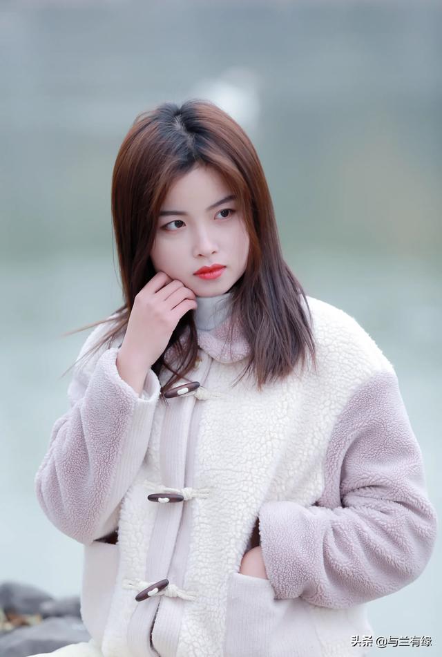 鬼脸藏獒在线免费阅读:为什么有些人做自媒体不愿意让熟人知道？