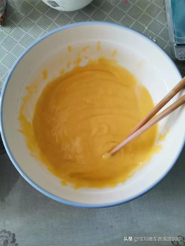 怎样用电饭锅做蛋糕(怎样用电饭锅做蛋糕最简单方法)