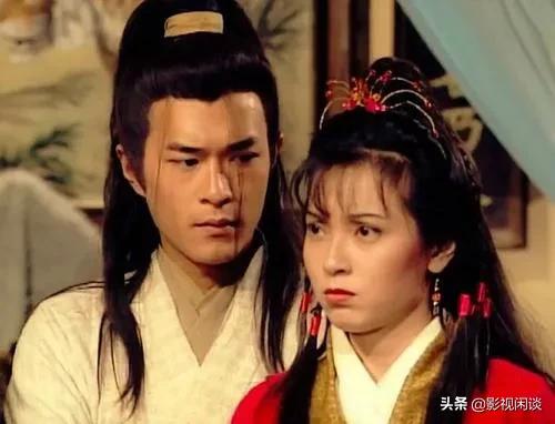 黄蓉为何将软猬甲传给了郭芙而不是郭襄,是因为黄蓉更偏爱郭芙吗？