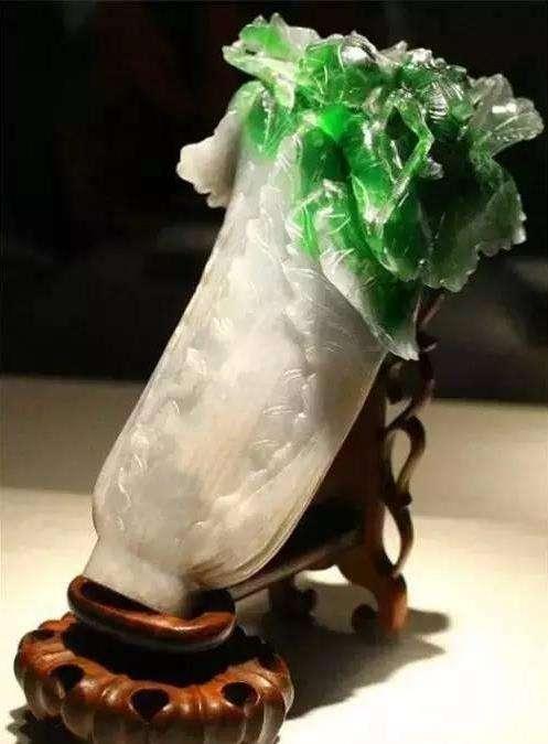 翡翠如何净化重新认主,翡翠如何从“丑小鸭”变为“白天鹅”？