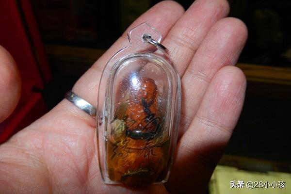周小玲尸油:如何评价经典香港电视剧《凤凰传说》