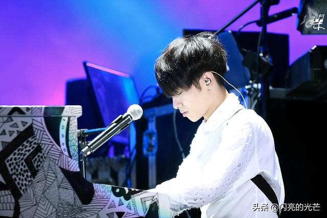 华晨宇个人资料简介:华晨宇《斗牛》这首歌在表达什么？