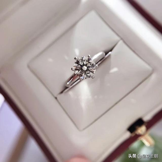 西安钻石小鸟旗舰店:如何买到性价比更高的钻戒？购买钻戒都有哪些渠道可以选择？