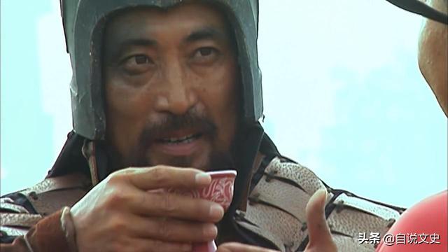 刀文兵杀了谁:野外遇到狼，手里恰好有一把一米五长的大砍刀，搏斗起来谁会赢？