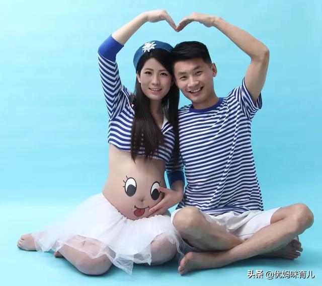 王小玮大肚孕照:等有钱再生孩子好还是趁年轻赶紧生比较好？