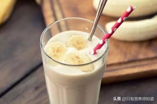 你对喝牛奶的常识知多少？纯牛奶和鲜牛奶究竟一样吗？
