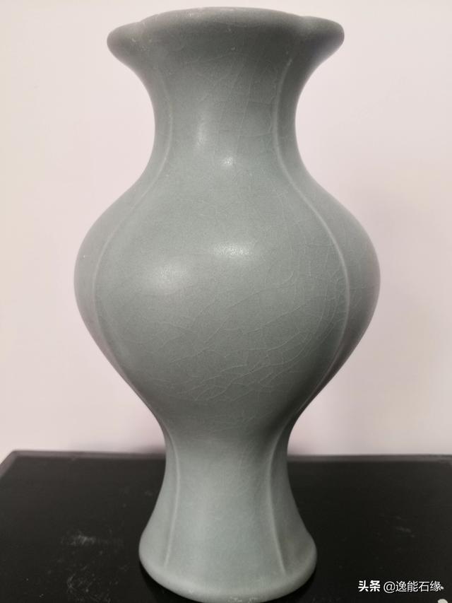 发几件价格几百万到几个亿的精品瓷器的图片，来对比交流下如何？