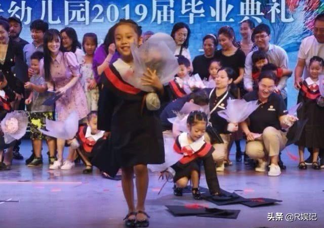 姚晨儿子:为什么说姚晨晒儿子幼儿园毕业照却意外暴露甜馨及其父母关系现状