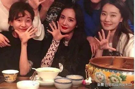 李佳璘:张小斐凭《你好，李焕英》走红，她的同班同学除了杨幂还有谁？