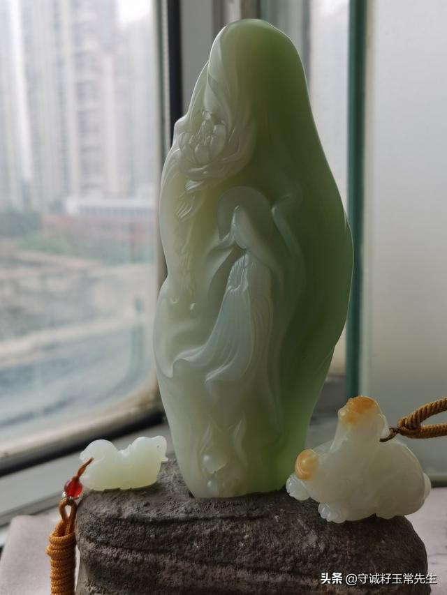 平洲玉雕工艺美术学校,学玉器雕刻的职业叫什么？前景怎么样？