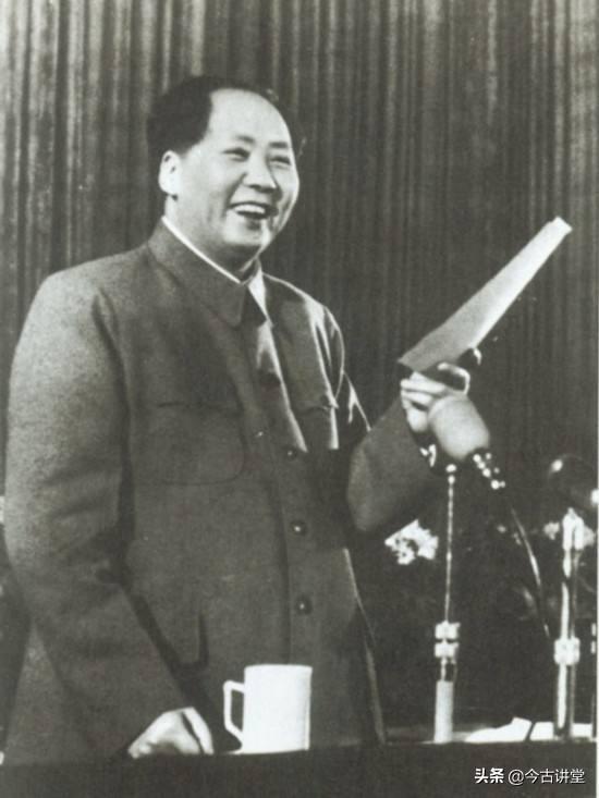 毛主席公开发表的67首诗词中,你最喜欢哪一首？