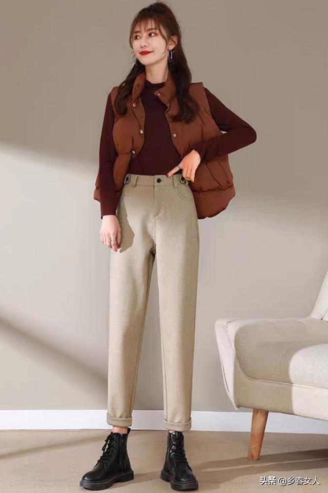 燕麦色的烟管裤配什么上衣好看?-惠修网