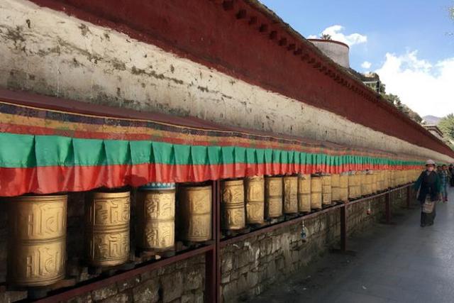 黄金未解之谜灵异事件:为何说世界上一半的黄金，都在布达拉宫里？