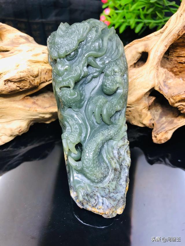 和田玉滴水几秒散开,现在的和田玉市场要如何识别真假？