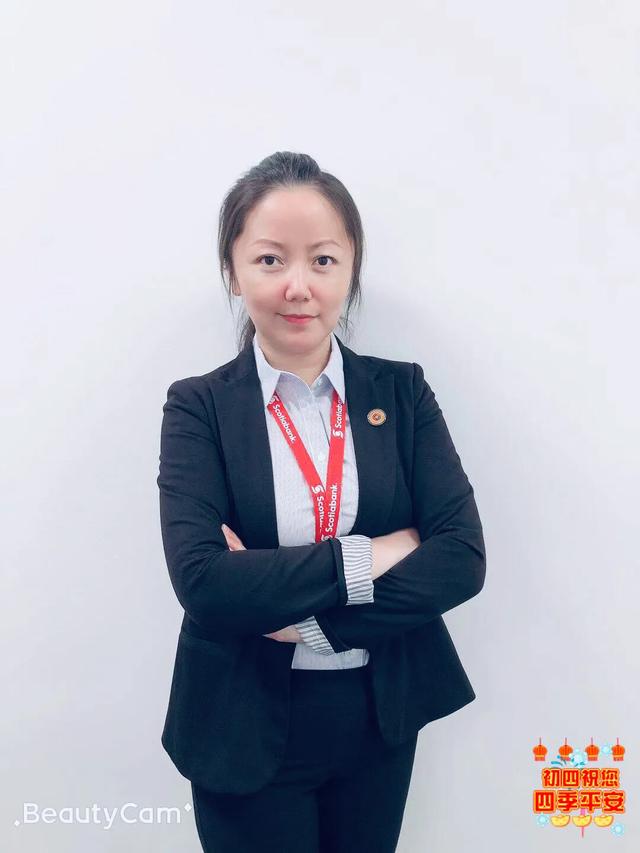 广场舞62步喝死的鱼:老婆跳广场舞，和老男人搂在一起，上去就是一脚我错了吗？