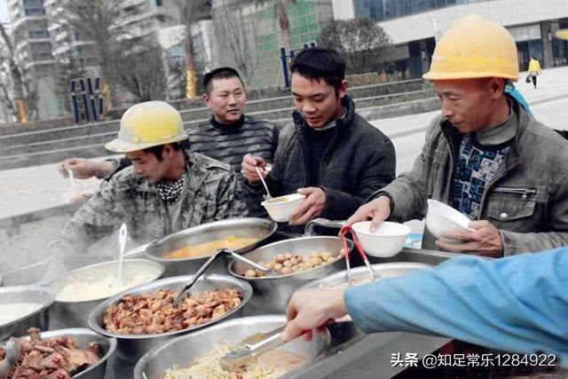 建筑工地是怎么用工的，接了一个200人的工地，该怎么安排人员