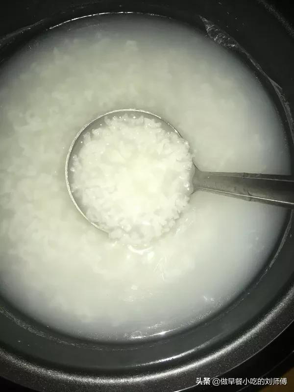 怎么自学熬粥技术，请问米饭怎么做，稀饭怎么做？