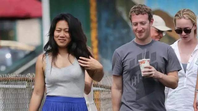 扎克伯格夫妇约会:扎克伯格那么有钱为什么还找一个相貌很平庸的女人做老婆