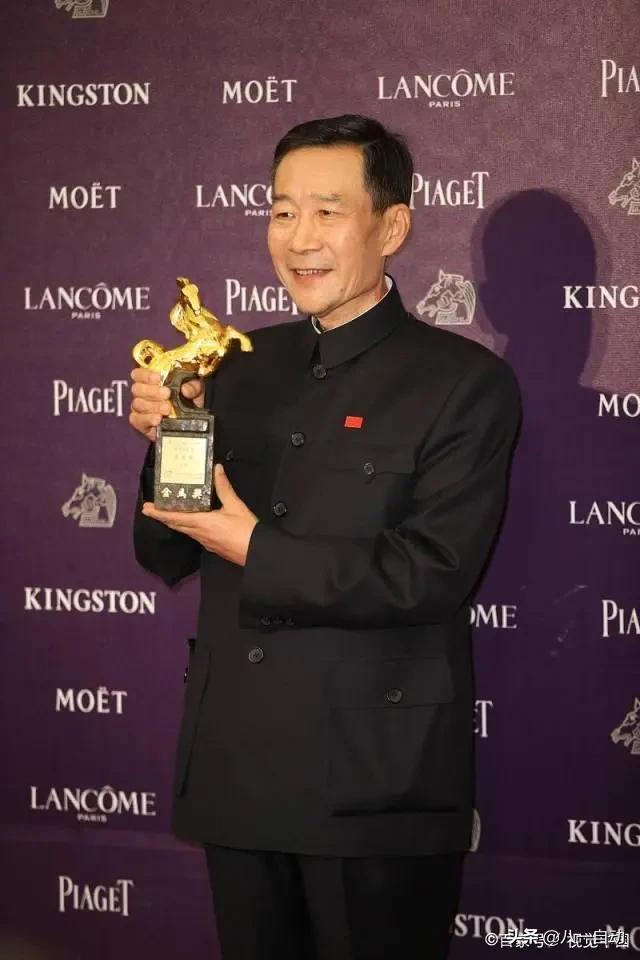中国影视圈德艺双馨的老戏骨前三名你会选择谁？