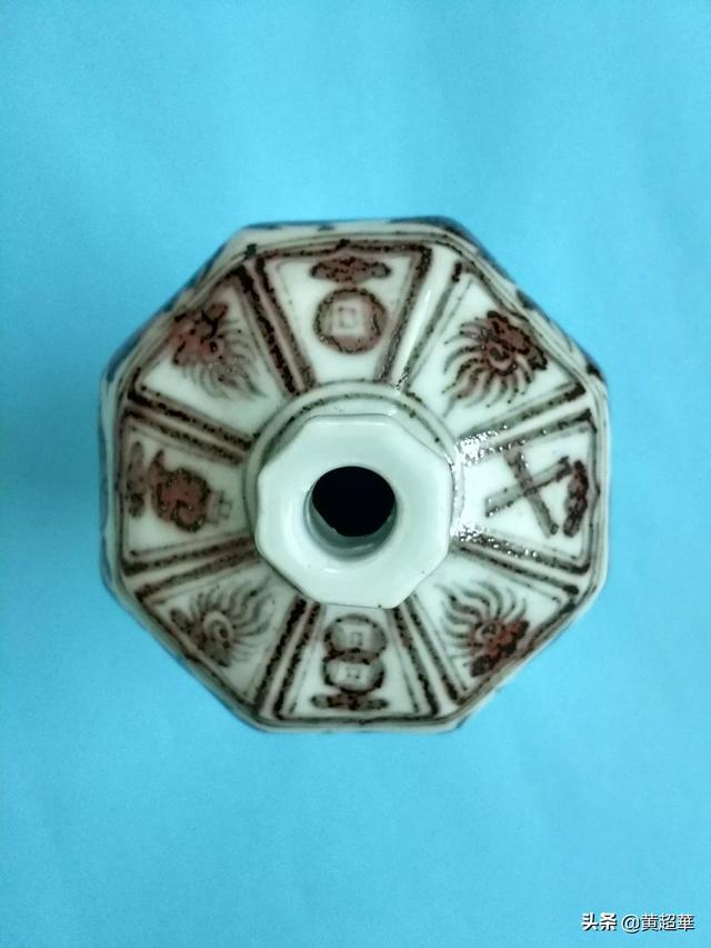 头条问答 发一个青花釉里红瓶 请大家鉴赏怎么样 欢迎评论 38个回答