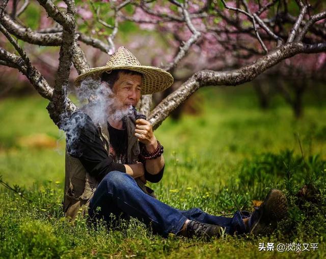 广场舞62步喝死的鱼:“老人，自己有钱，不要太省吃俭用，要好好享受余生”你怎么看？