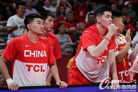 半场比赛结束，中国男篮根本抢不过韩国队，为什么技术统计男篮的篮板球却领先？插图4
